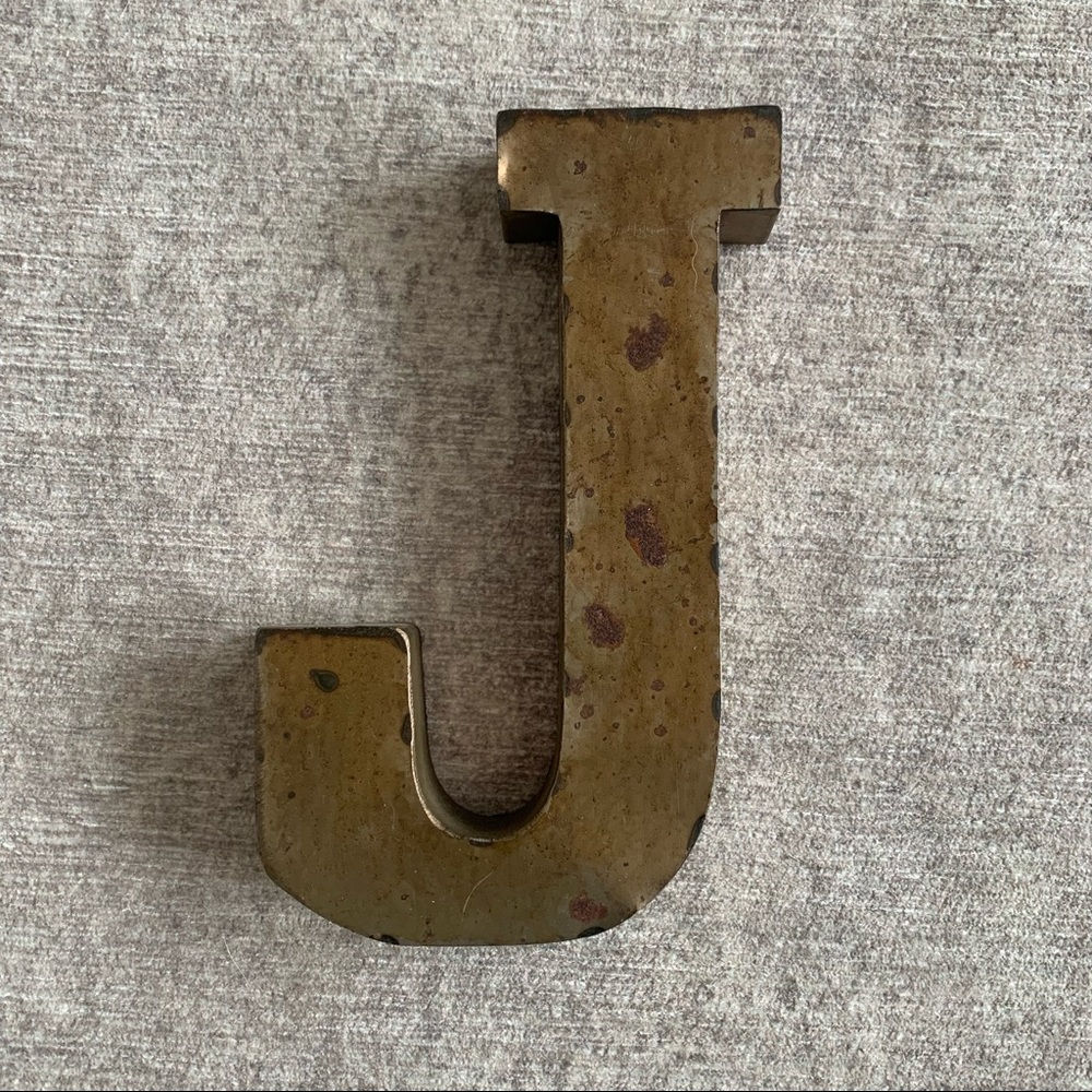 “J” Wall Decor